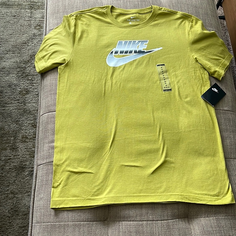 Nike T-shirt